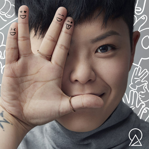 歐美女人讓粗大機巴操逼
